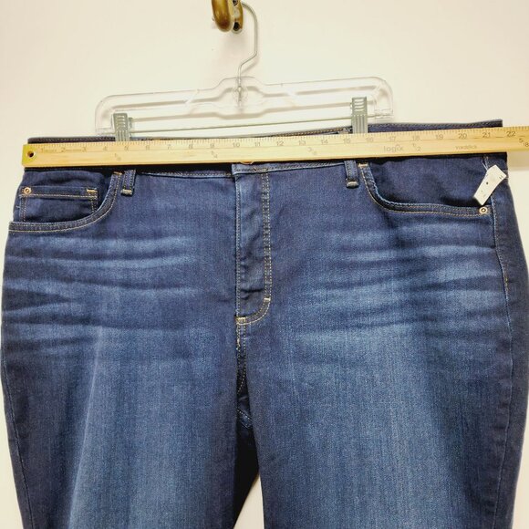 Lee Womens jeans Regular Fit Straight Leg Mid Rise stretch  24 M plus size - Picture 5 of 13